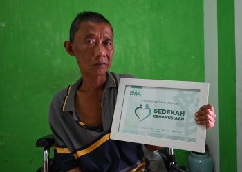 Imam Wahyudi, penderita stroke, telah menerima Sedekah Kemanusiaannya